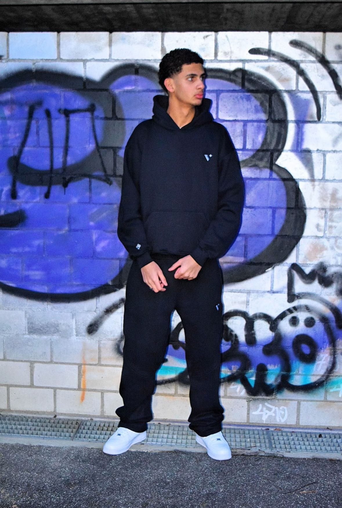 Open Leg Jogger Black